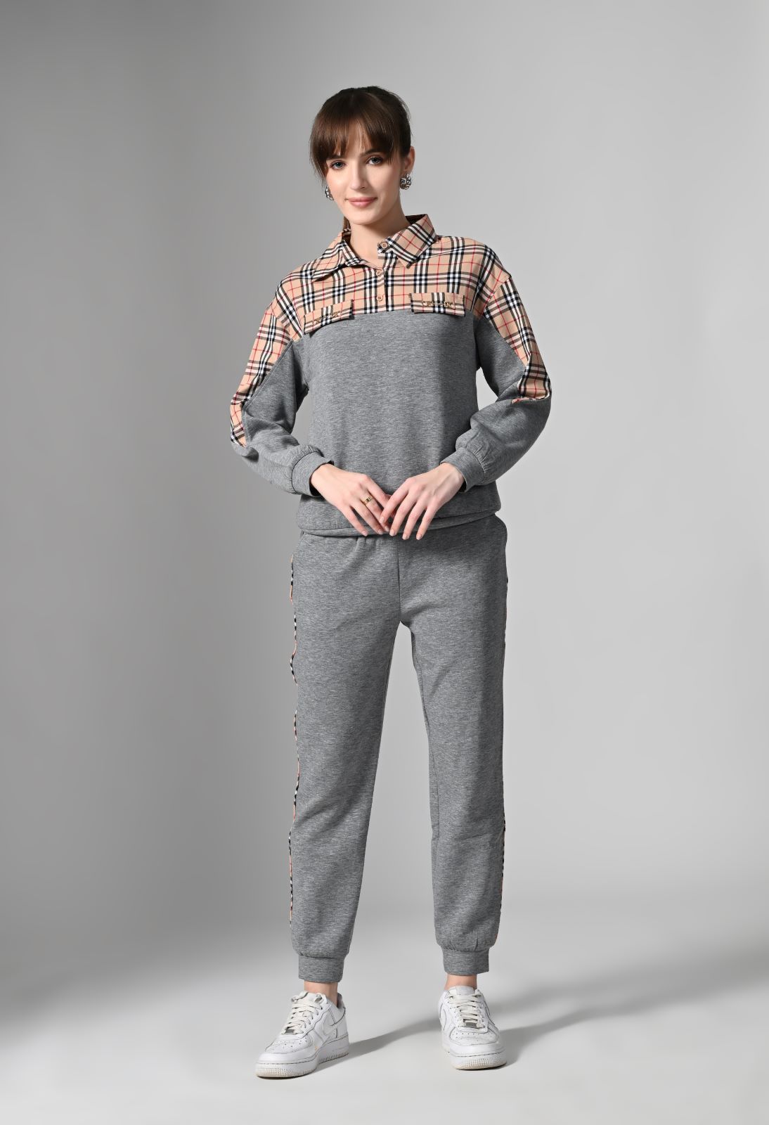 Pankh Norway Plaid Accent Contrast Tracksuit Set