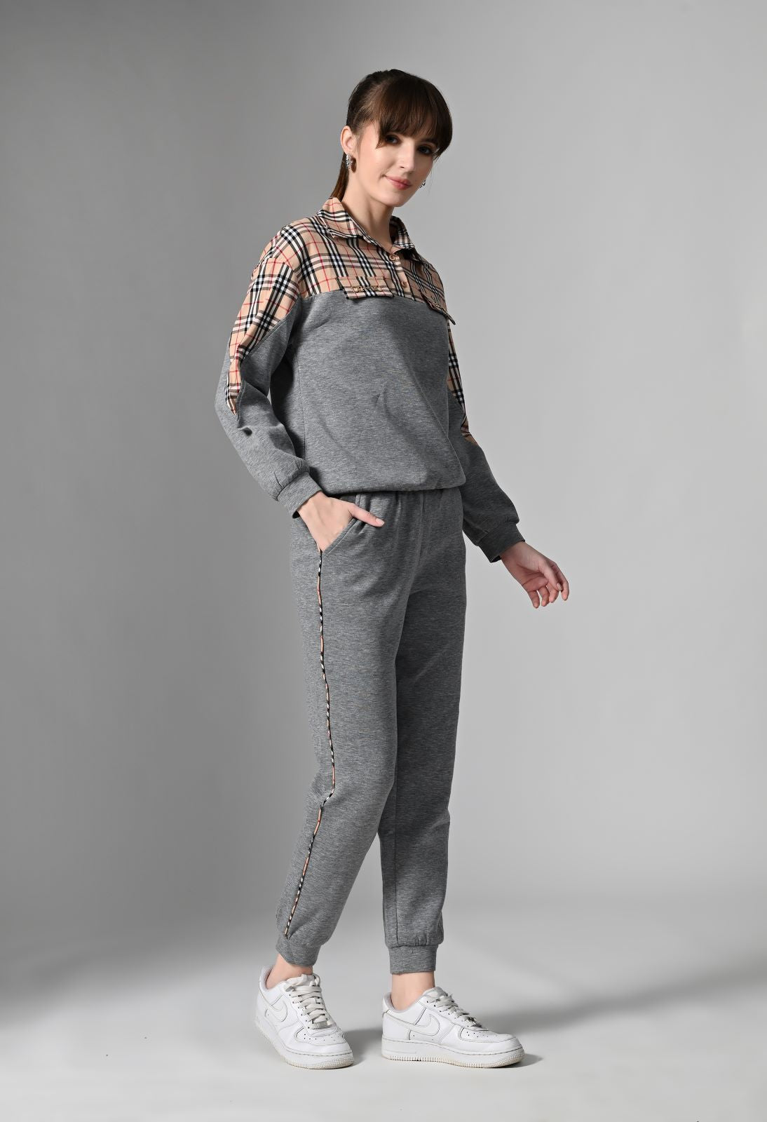 Pankh Norway Plaid Accent Contrast Tracksuit Set