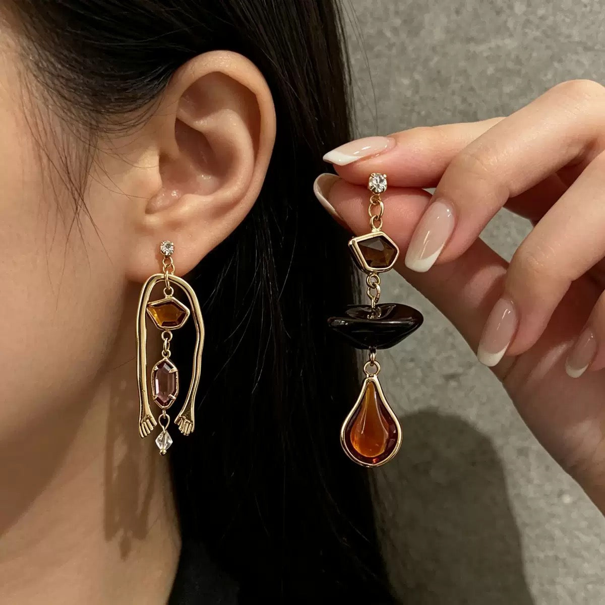 Pankh Liser Elegant Antique Gold Earing