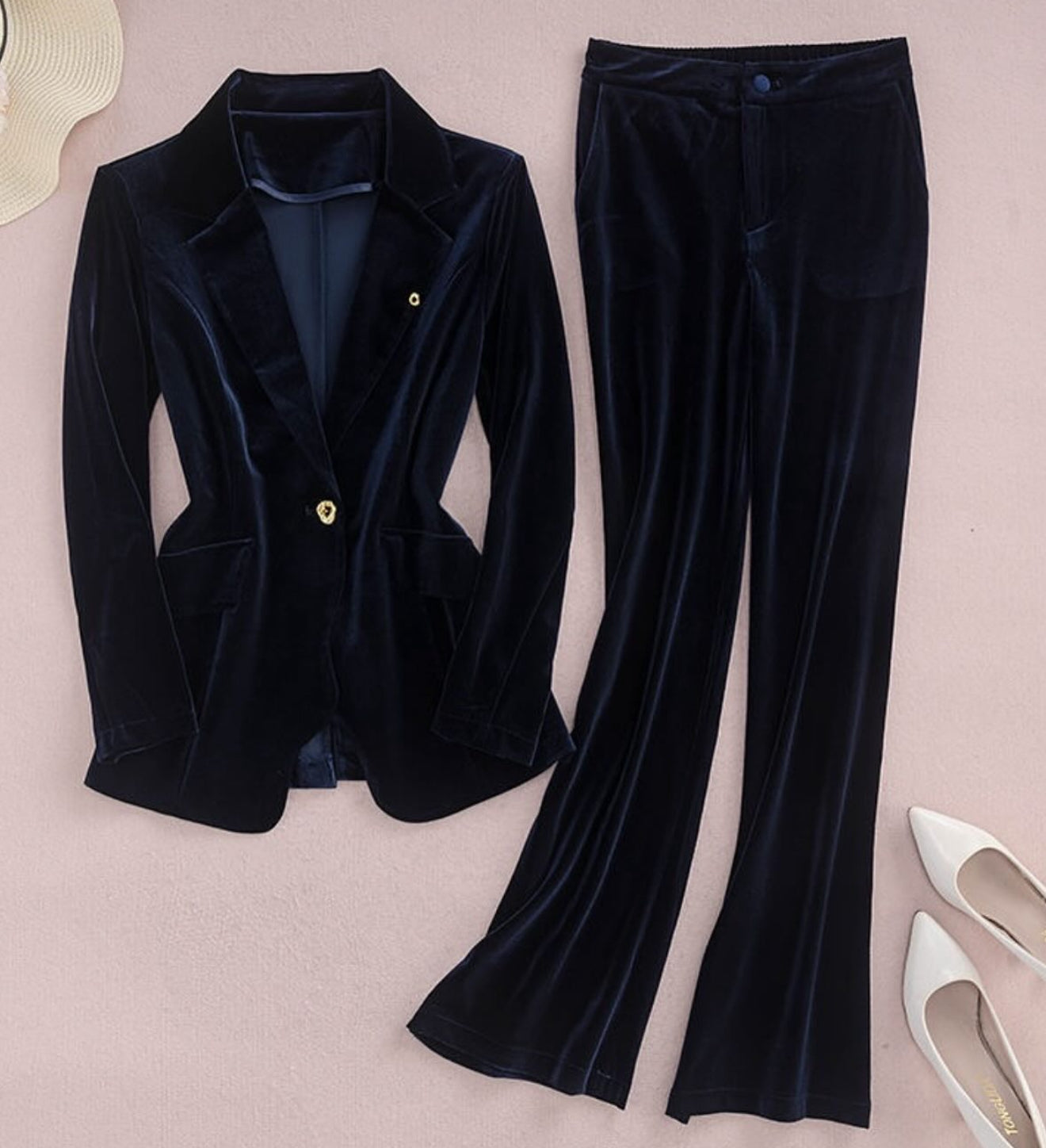 Pankh Ravishing Velvet Glam Blazer And Pant Set