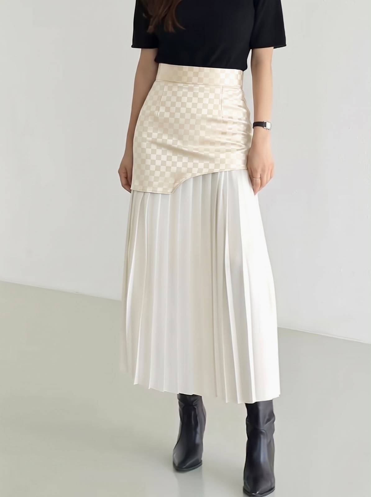 Pankh Ulyana Asymmetric Patchwork Leather Pleated Skirt